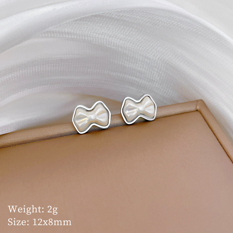 Earring T324